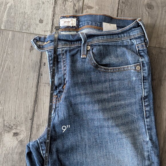 Levi's, Capri Stretch Denim Shorts, Sz 6 - Picture 9 of 10